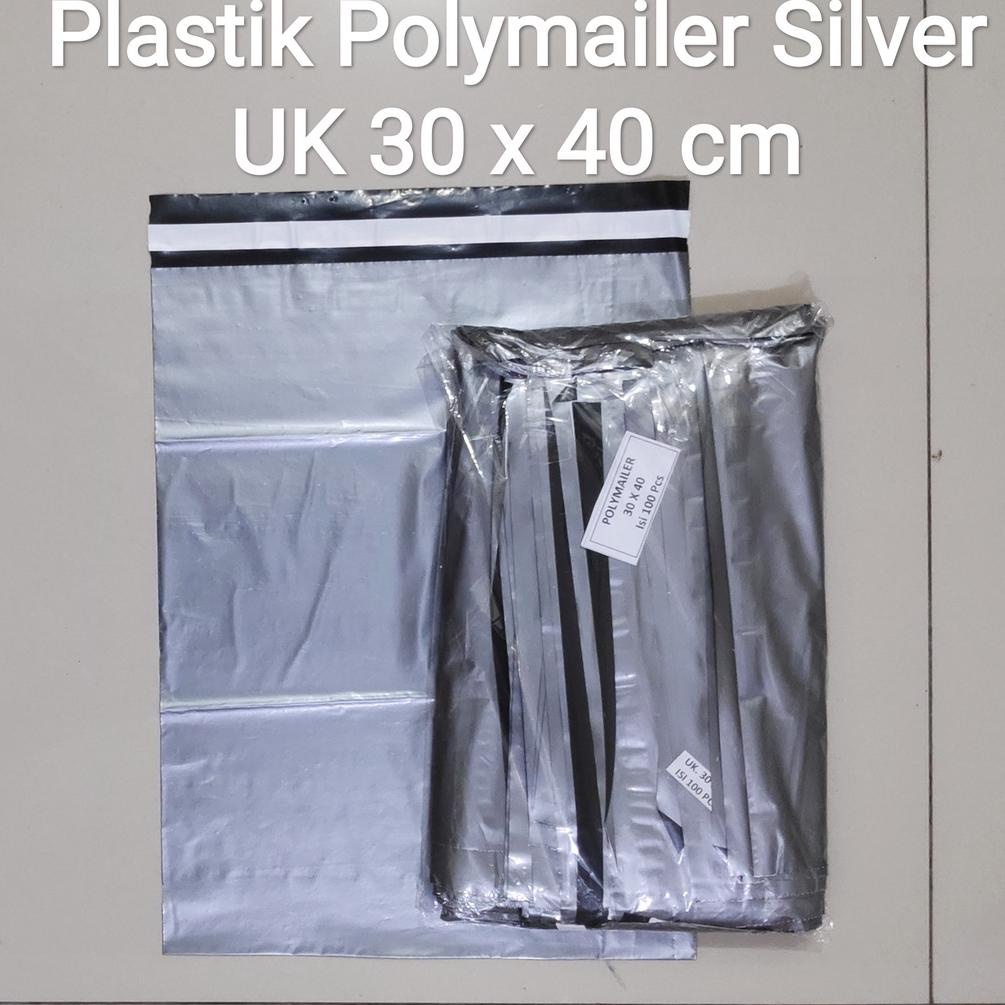 

Model Baru➨ Polymailer Silver/Hitam Uk 40x50 (50pcs) / 35x45 (50 pcs) / 30x40 (100pcs) / 28x35 (100pcs) / 25x35 (100pcs) / 20x30 (100pcs) / 17x30 (100pcs) / 15x25 (100pcs), Plastik Packing Lem Silver, Plastik Lem, Plastik Polymailer 80 ➨