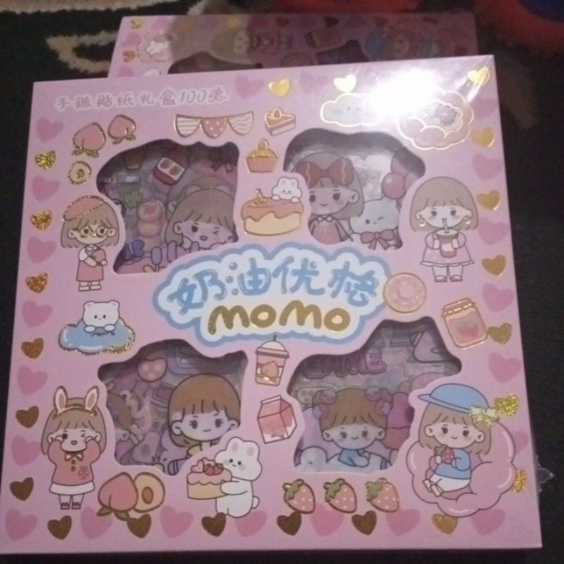 

Sticker 3D Momo isi 100 lembar