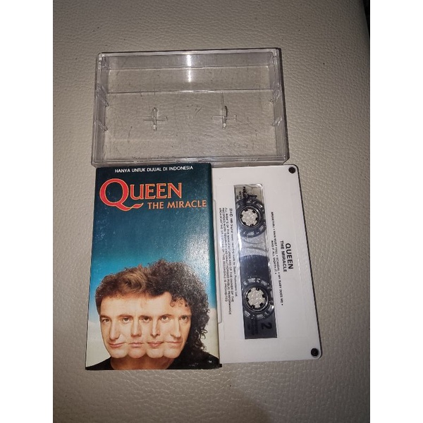 Kaset Pita Queen Miracle