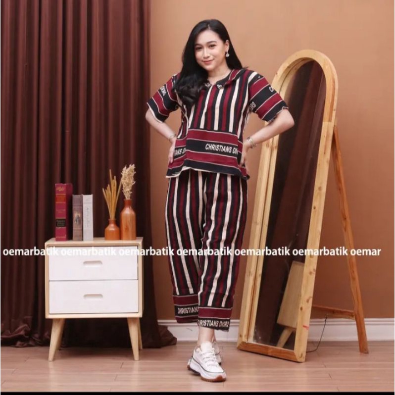 piama /setelan berbahan rayon .motif salur