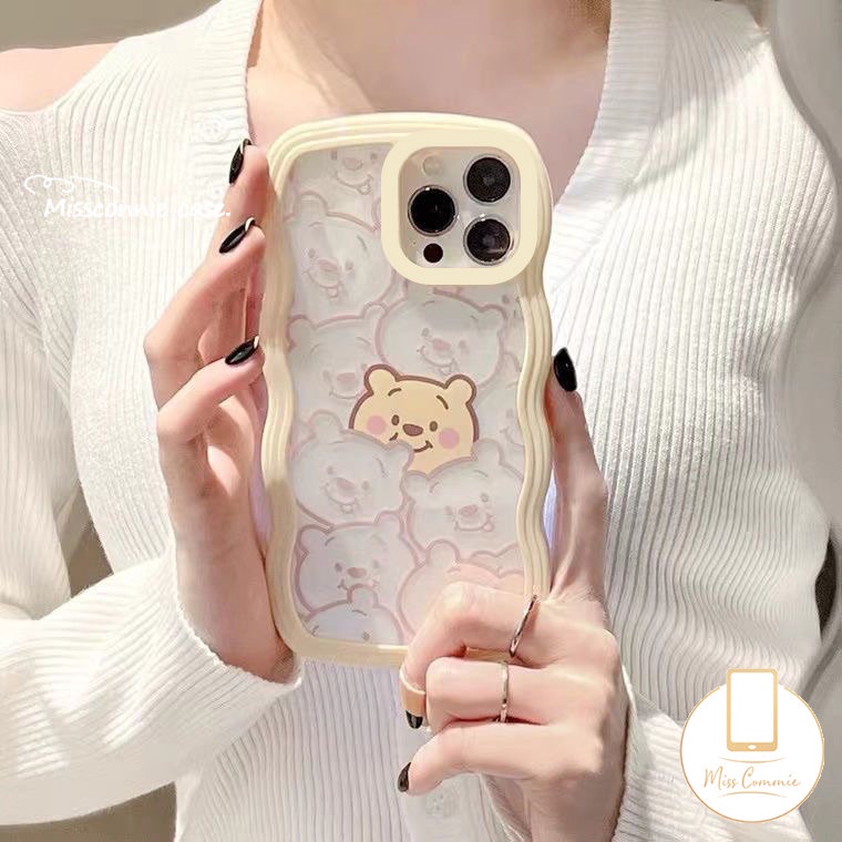 Case Untuk Samsung A12 A13 A04s A04 A03 A14 A03s A21s A32 A23 A04E A50 A50s A52 A52s A30s A53 A02s A22 A33 A31 A20 A11 A51 M22 Kartun Lucu Winnie the Pooh Soft Clear Wavy Edge Case