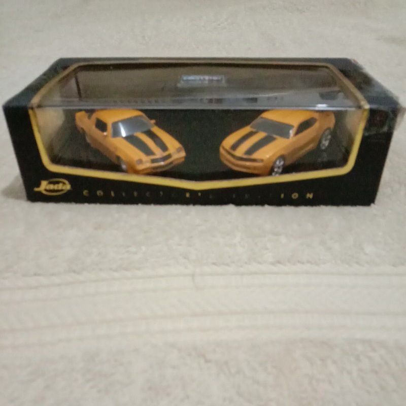 JADA Old & New Chevy Camaro Bumblebee Collector Edition