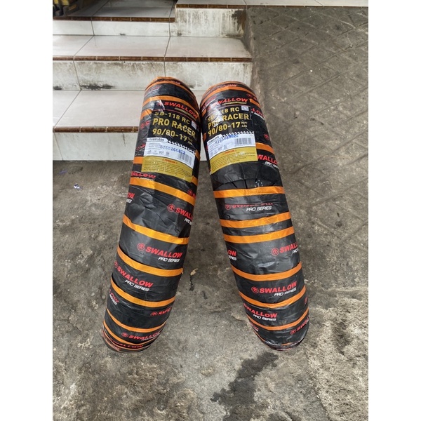 ban luar swallow pro racer 90/80-17
