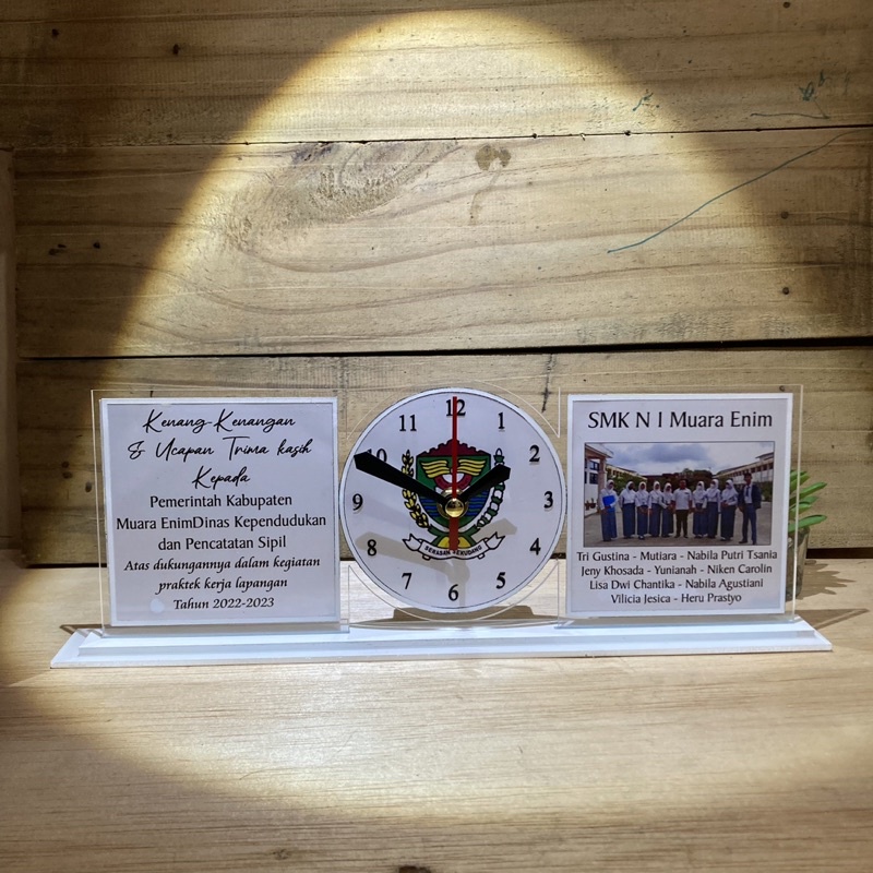 Kenang-kenangan Magang PKL custom Jam Duduk Akrilik Custom
