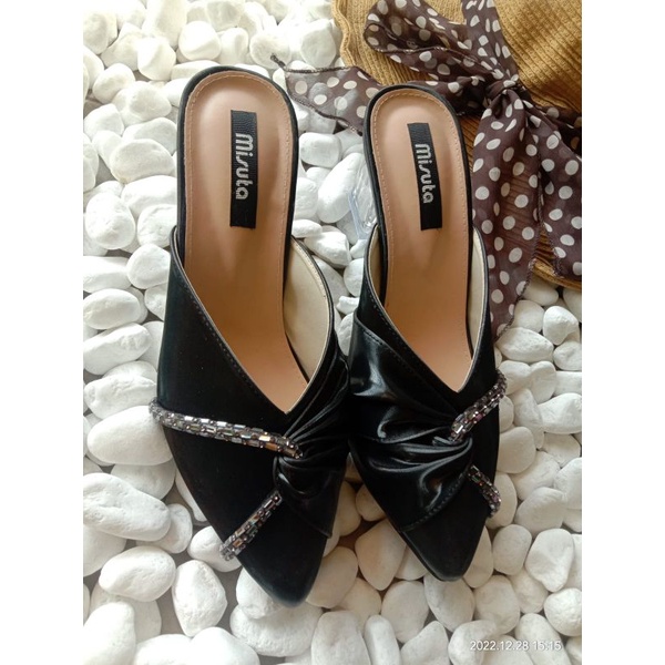 misuta heels kaca kode morina