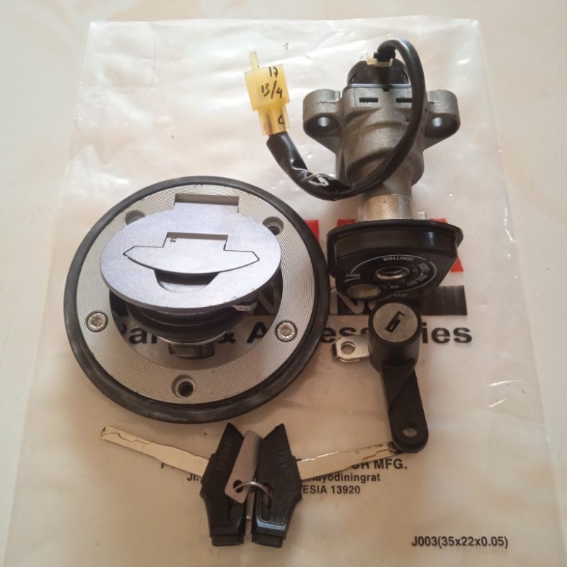 key kunci kontak assy set r15 v1v2 original part