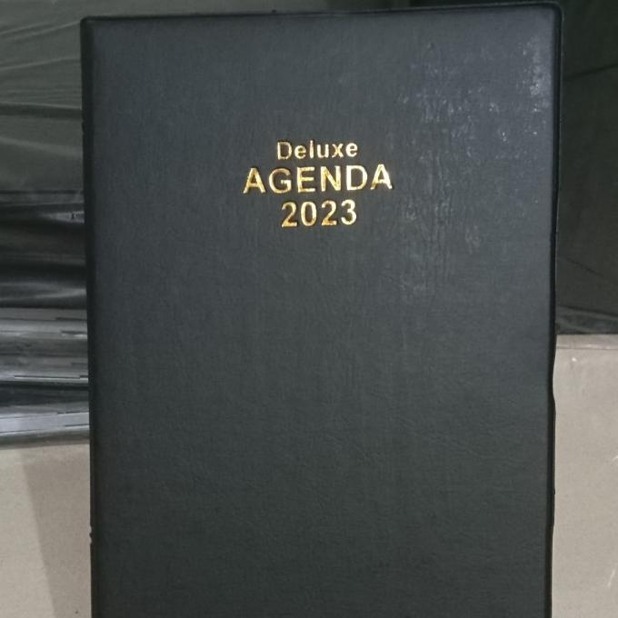 

BUKU AGENDA DELUXE 2023