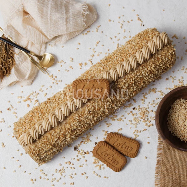 

Biscoff Lotus Roll Cake - Roll Cake 23cm