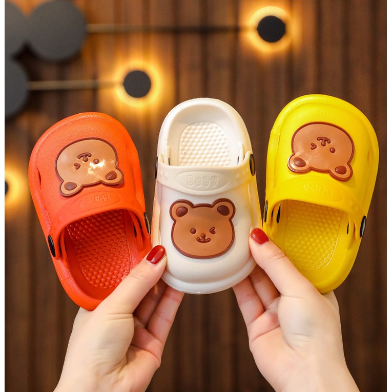 Sandal Anak Anak Sol Lembut Gambar Kartun Beruang Bear Lucu Non-slip Cocok untuk anak laki-laki dan perempuan import / Sendal Selop Sepatu Anak Cewek Cowok Ringan Enak Dipakai Karet / Sandal Bayi