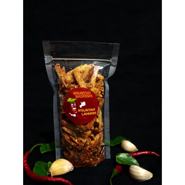 

Ngunyah Basreng Pedas daun Jeruk