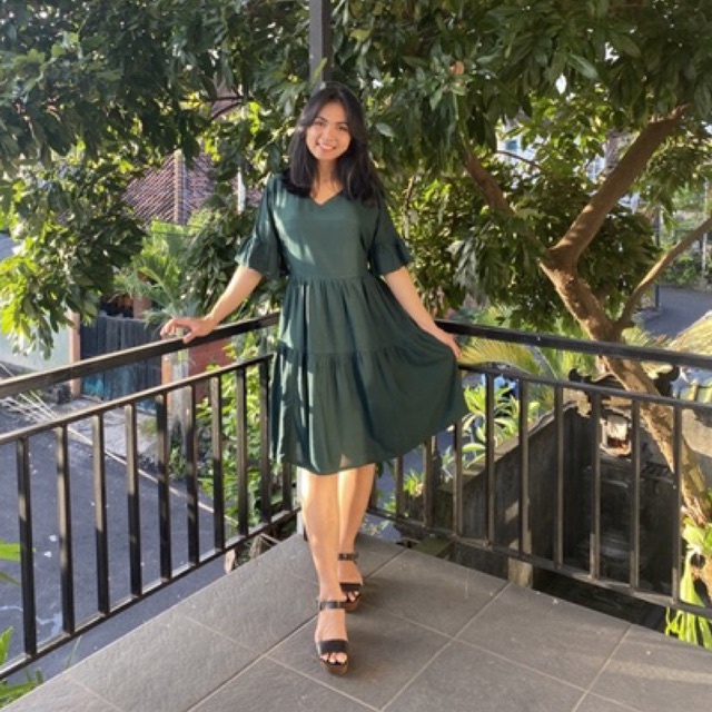 Emma Dress Ruffle Basic Midi Rayon