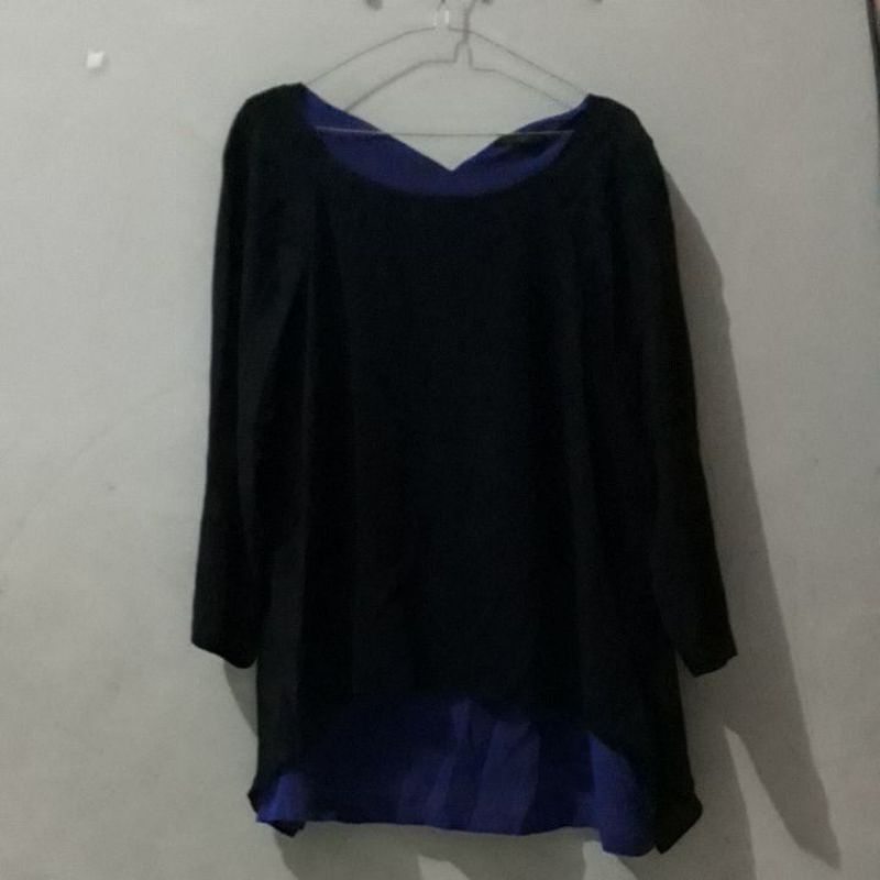 Preloved Blouse Crocodile