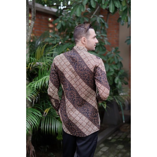 PARANG COKLAT KEMEJA BATIK MODERN SLIMFIT PANJANG BAHUN KATUN HALUS FULL FURING HALUS