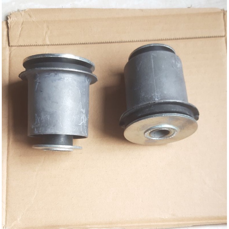 bosh sayap bushing arm bawah besar mobil innova/bosh sayap bawah besar innova harga satuan 1pcs