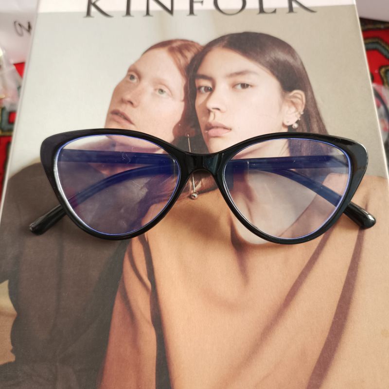 KACAMATA PHOTOCHROMIC MODEL SEGITIGA KACAMATA FASHIOIN KOREA