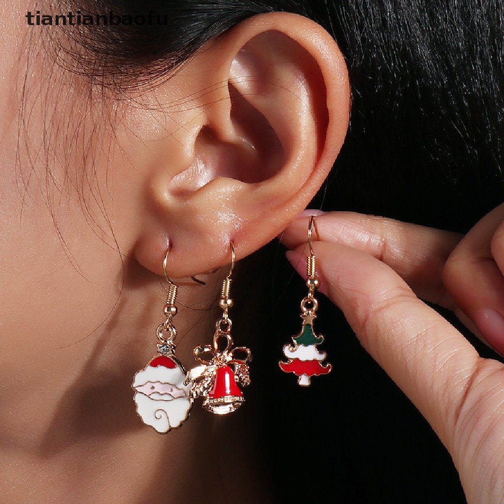 [tiantianbaofu] 1pasang Desain Baru Trendi Anting Natal Xmas Pohon Elk Snowman Santa Claus Menjuntai Anting Perhiasan Stud Earrings Hadiah Natal Untuk Wanita Gadis Butik