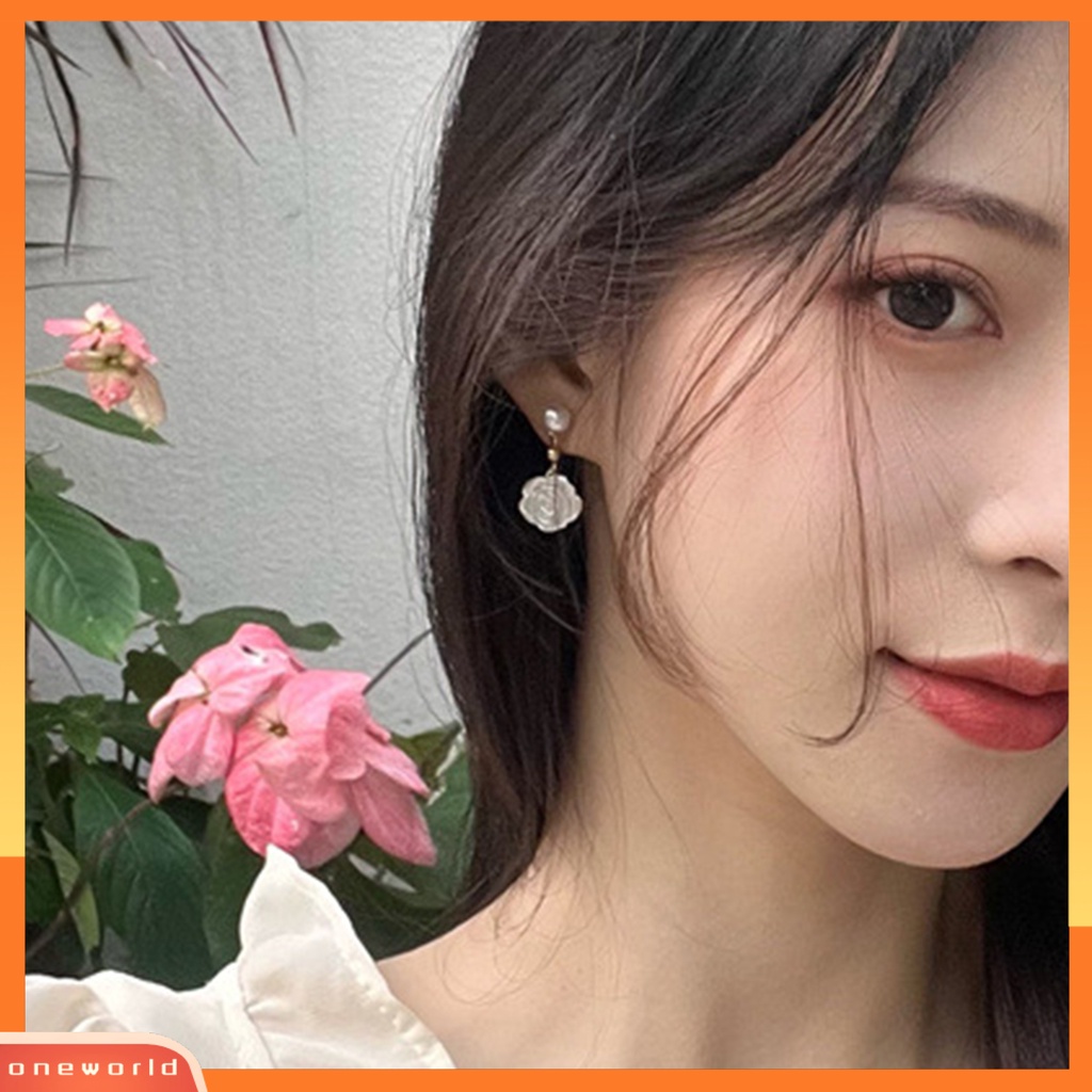 [WONE] 1pasang Anting Wanita Bentuk Camelia Desain Mutiara Imitasi Pertunjukan Pesona Unik Alloy Gaya Bunga Mini Elegan All-Match Drop Earrings Untuk Pacaran