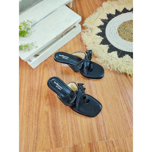 Heels / Heels kaca / Wedges kaca / Heels izdihaar / Wedges termurah / Wedges terlaris