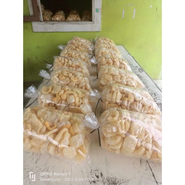 

Kerupuk kulit sapi asli
