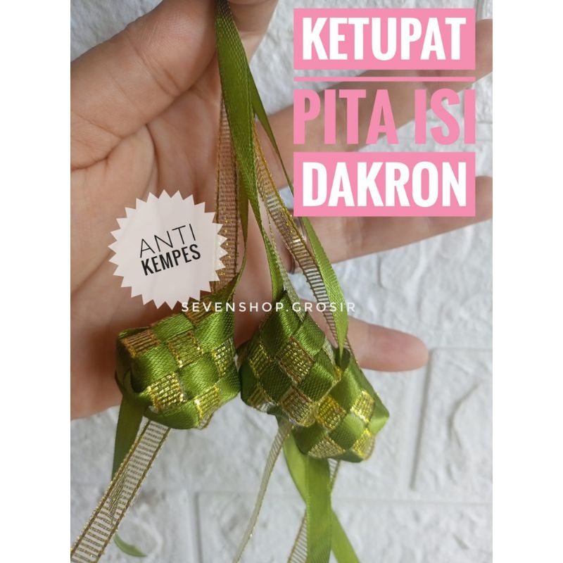 

ketupat pita isi Dakron aplikasi ketupat