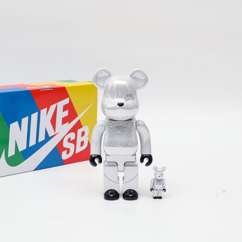 Bearbrick x Nike Sb Dunk 2020 100% &amp; 400%