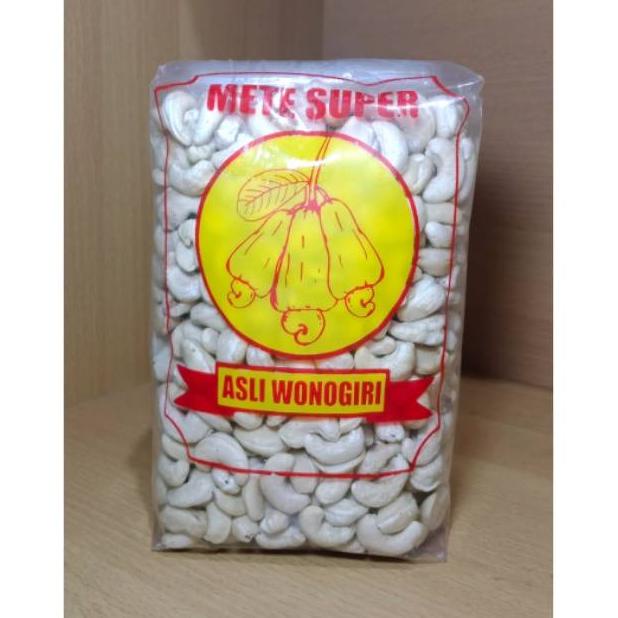 

[BAYAR DITEMPAT] Kacang Mede mentah grade super asli Wonogiri kemasan 1kg (kering)