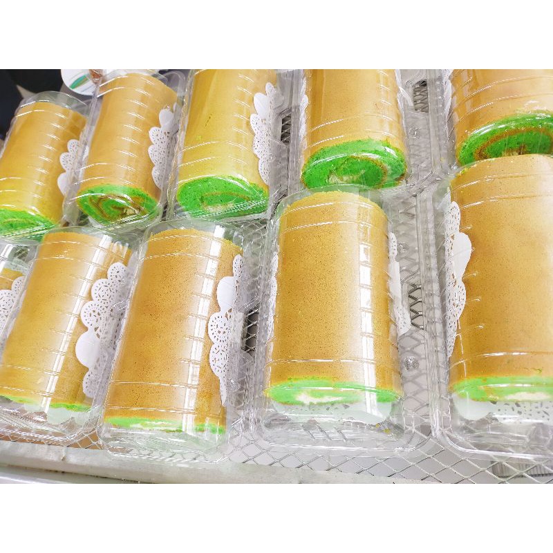 

Pandan roll cake