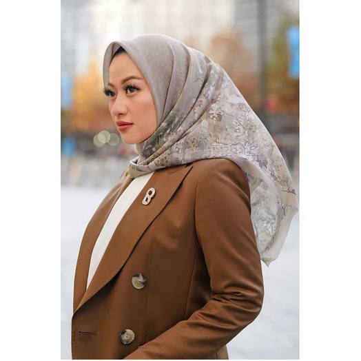 Ready Stock Hijab ButtonScarves Size XL New York Reborn (Bahan Voal)