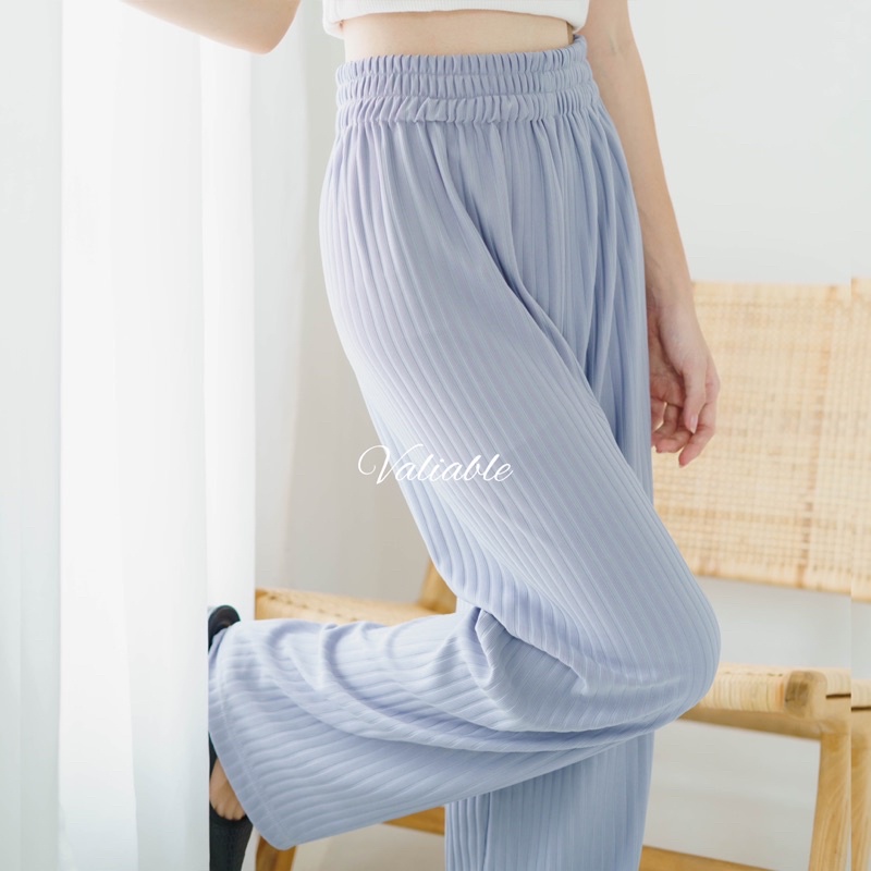 Jennie Basic Highwaist Hornet Knit Pants Valiable (M - XXL)