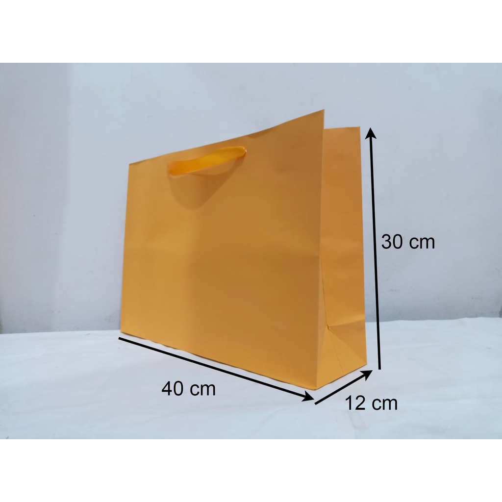 

PaperBag Polos - Buffalo Kuning - 40cm x 12cm x 30cm