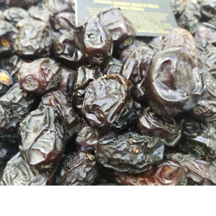 

Cuma Di Sini KURMA AJWA (KURMA NABI) 1000gr