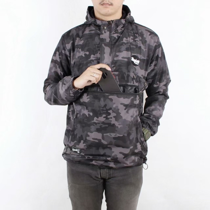 Jacket cagoule motif army