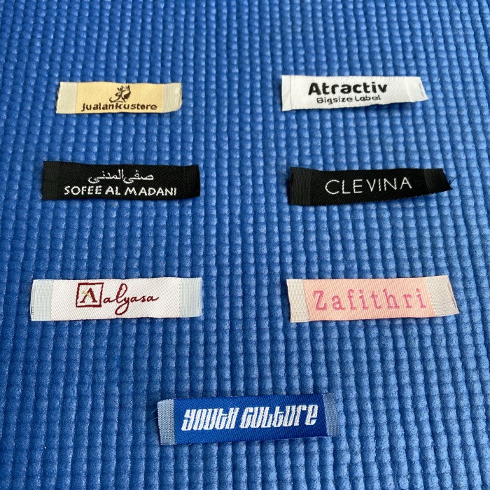 

Stiker Woven Label Rajut