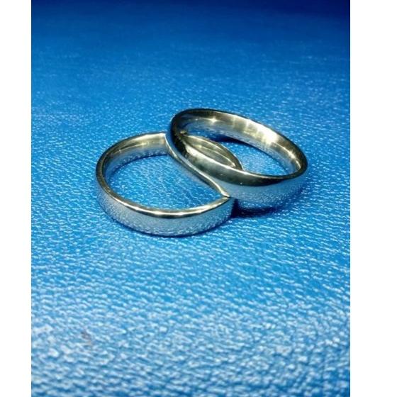 → cincin couple polos titanium ukir nama dan box ➪