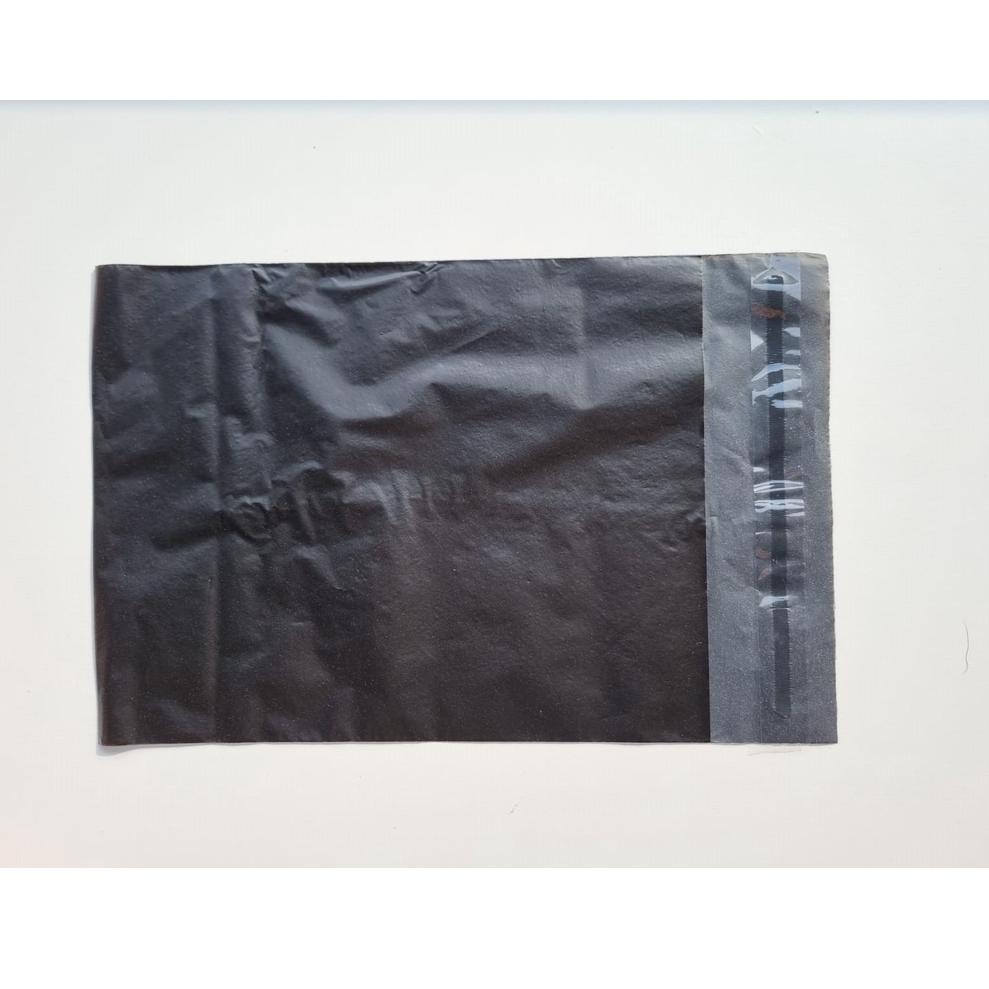 

[KODE 8F87B] POLYMAILER ±100PCS 17x30CM HITAM SUPER EKONOMIS PLASTIK POLYMAILER ECO BLACK
