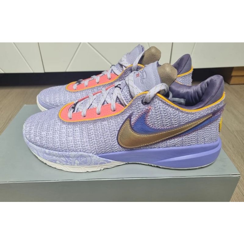 nike lebron XX violet frost