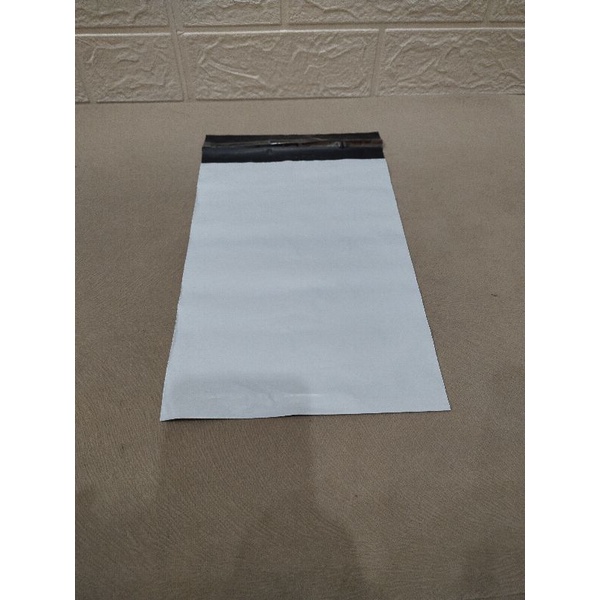 

Plastik Packing Polymailer 25x40 100pcs
