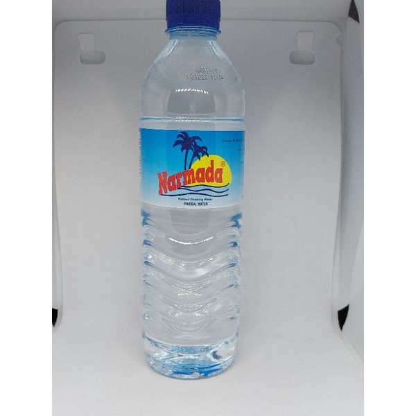 

Air Mineral Narmada Botol 600ml