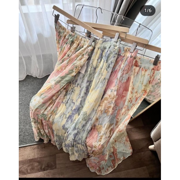 YASMINE PLEATS SKIRT BY OUTFIX