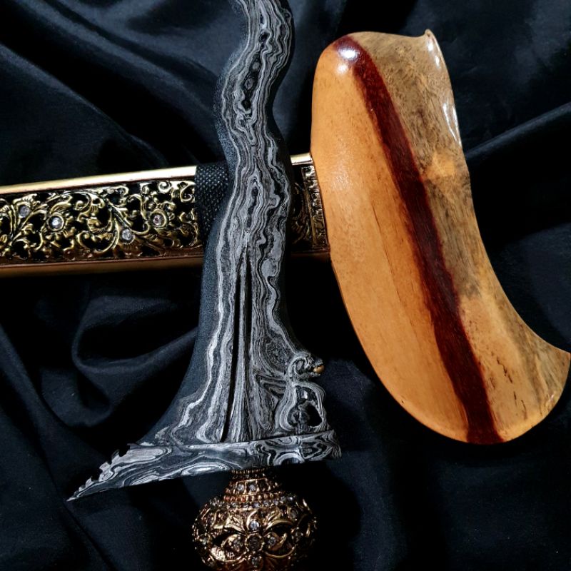 Keris Singo Barong Luk 13 Pamor Pedaringan Kebak