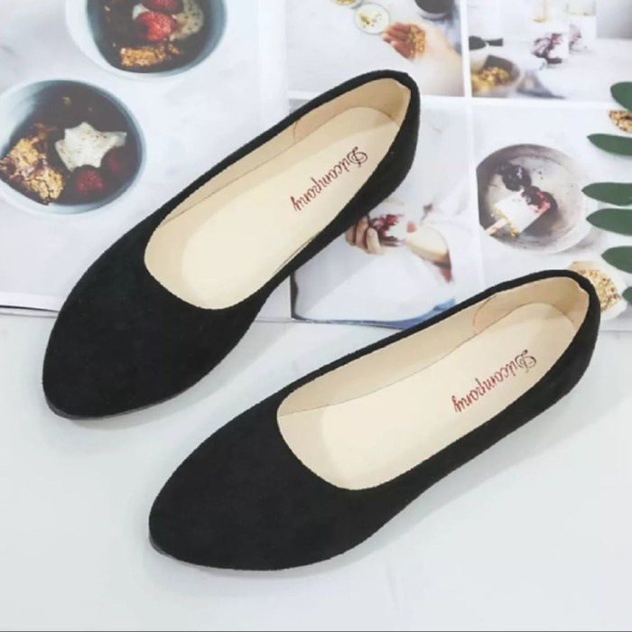 Sepatu flat kantor kondangan / sepatu balet hitam polos