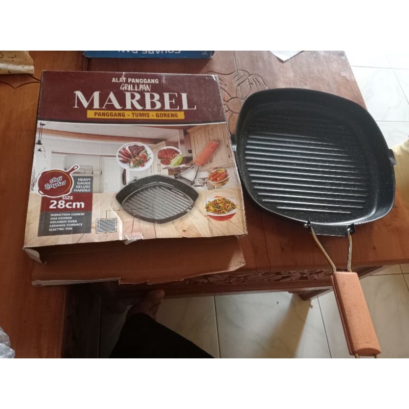GRILL PAN MARBLE 28cm