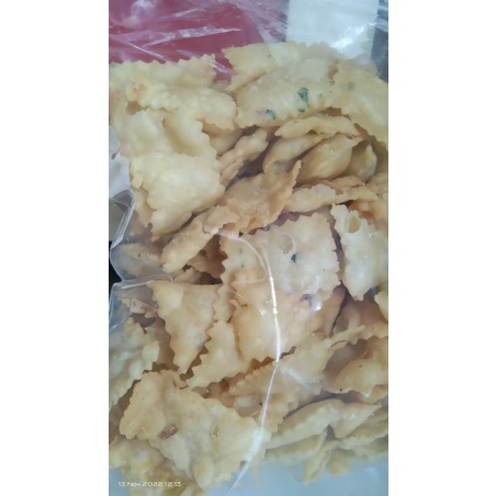 

keripik bawang gurih teh Siti 150gr