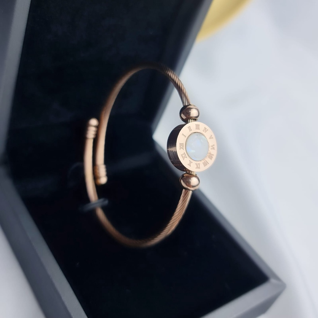 gelang tangan wanita titanium model bangle clop blv rosegold