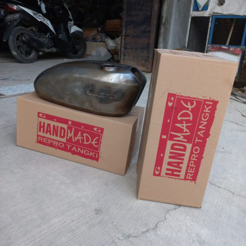 tangki cb 125 pres kudus tengki cb 125 pres kudus tangki bensin honda cb 125 pres kudus hand made