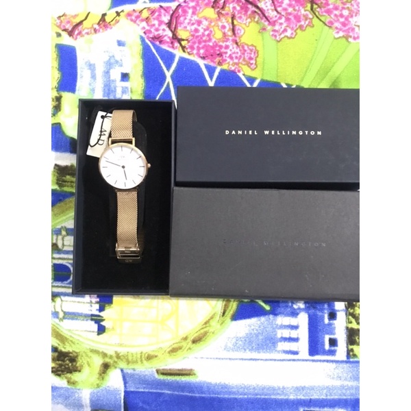 Preloved Jam DW warna gold