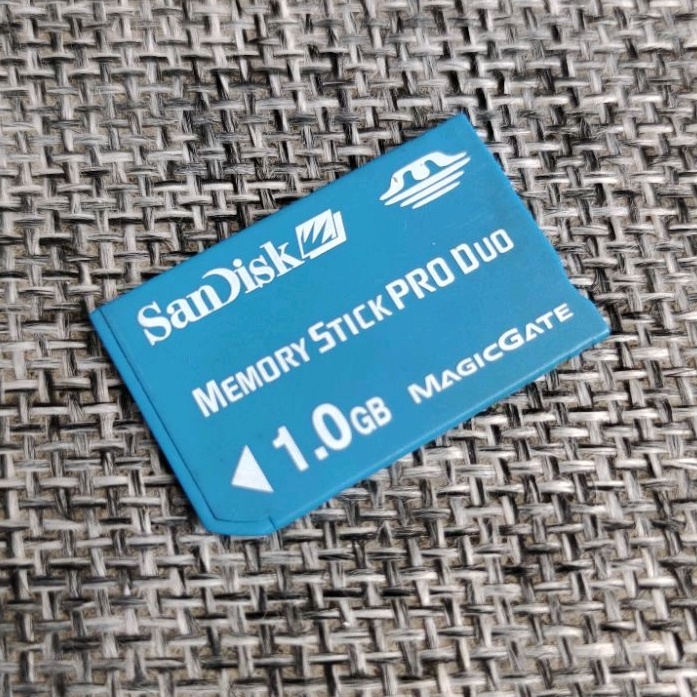 Sandisk Memory Stick Pro Duo 1GB Original Memori Card PSP Kamera