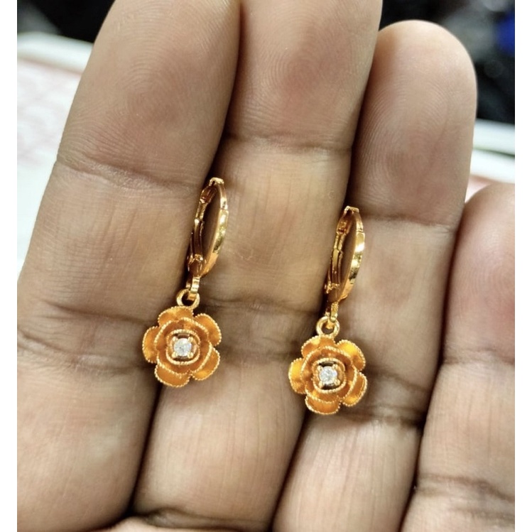 Anting wanita // anting lapis emas //anting jurai //anting perhiasan wanita //anting permata