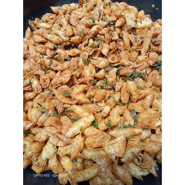 

lumpia pedas daun jeruk(TERMURAH)//basreng pedas daun jeruk//lumpia enak.