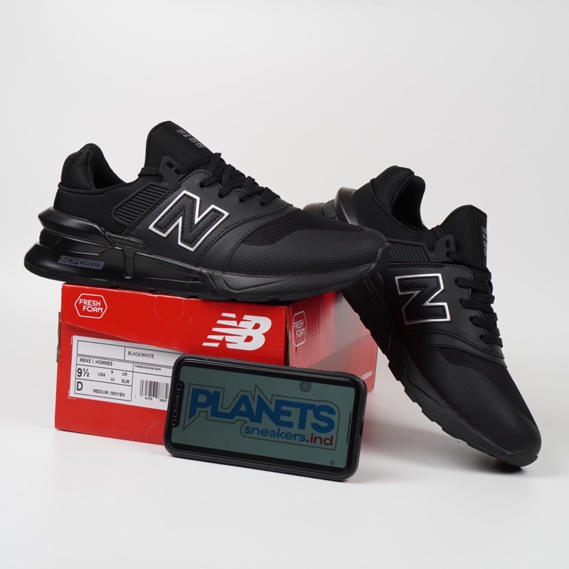 Sepatu New Balance 997s Black Silver Hitam